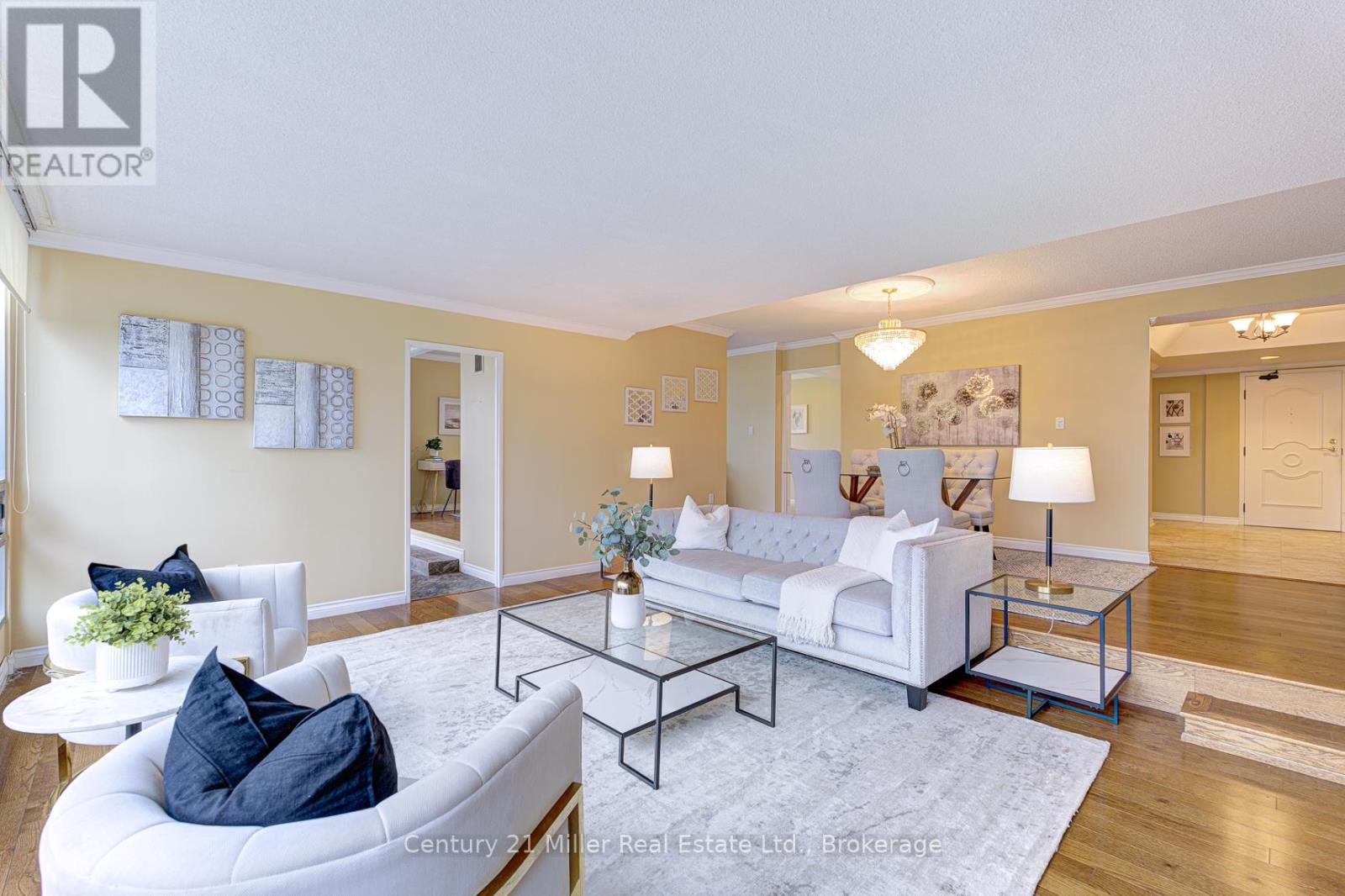 501 - 2180 Marine Drive, Oakville, Ontario  L6L 5V2 - Photo 6 - W12215430