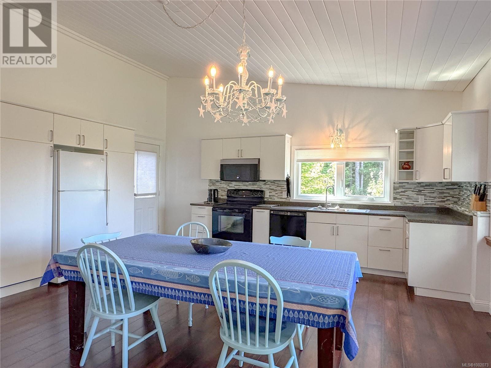 1105 Pat Burns Ave, Gabriola Island, British Columbia  V0R 1X2 - Photo 9 - 1002073