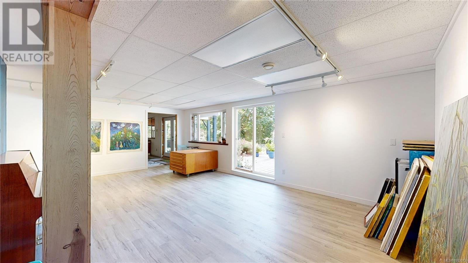 1105 Pat Burns Ave, Gabriola Island, British Columbia  V0R 1X2 - Photo 24 - 1002073