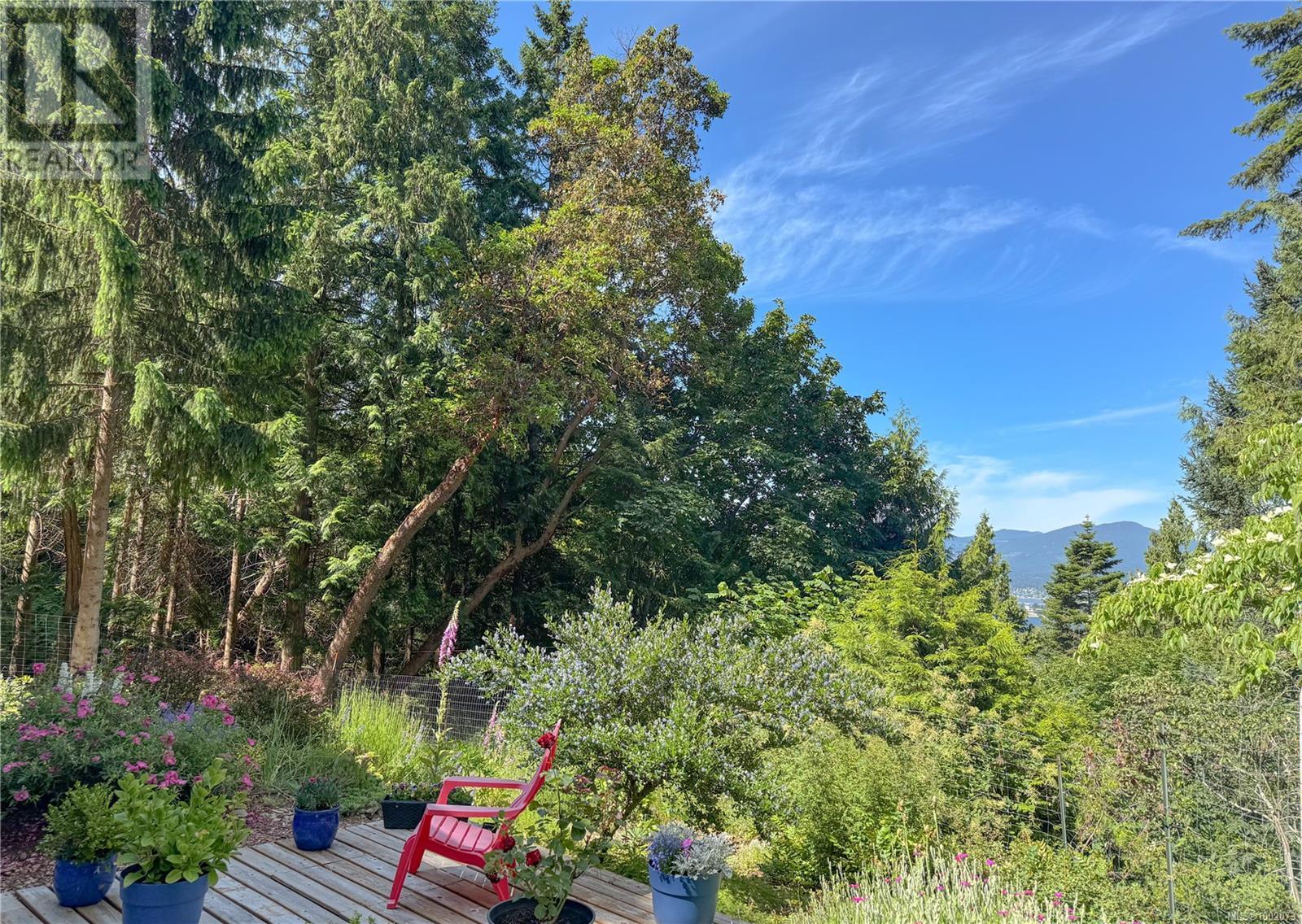 1105 Pat Burns Ave, Gabriola Island, British Columbia  V0R 1X2 - Photo 42 - 1002073