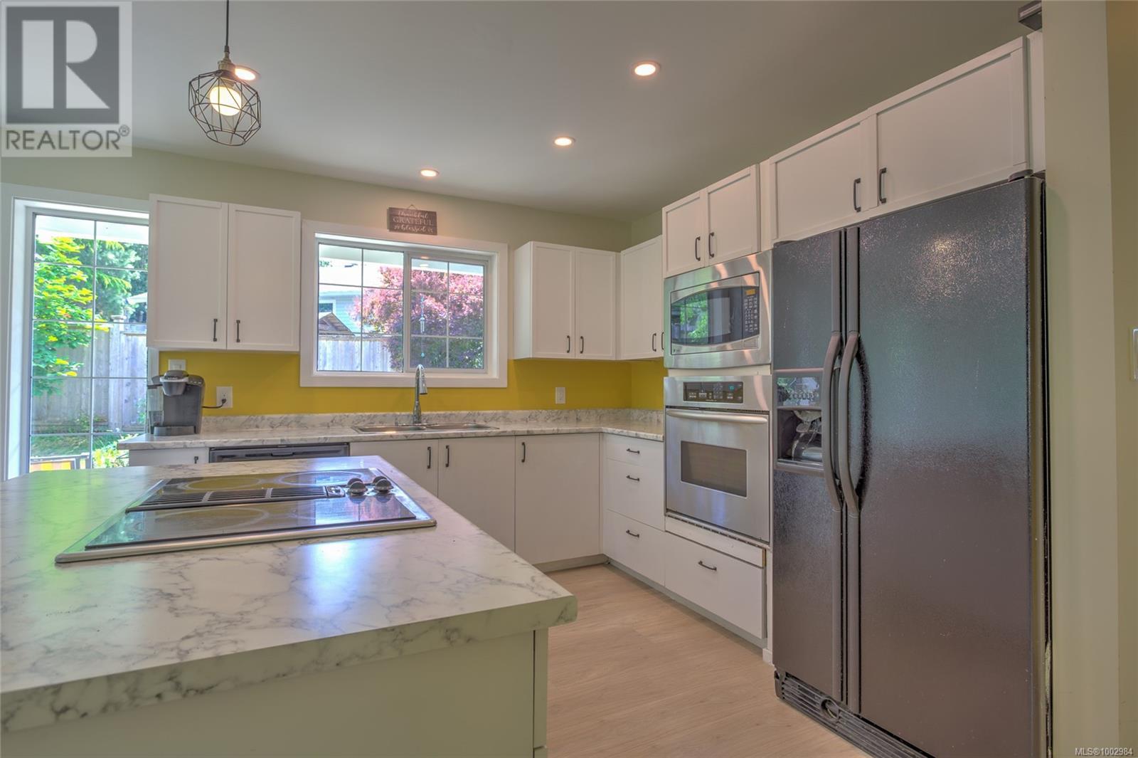 Property at 6431 Abbey Rd image 4