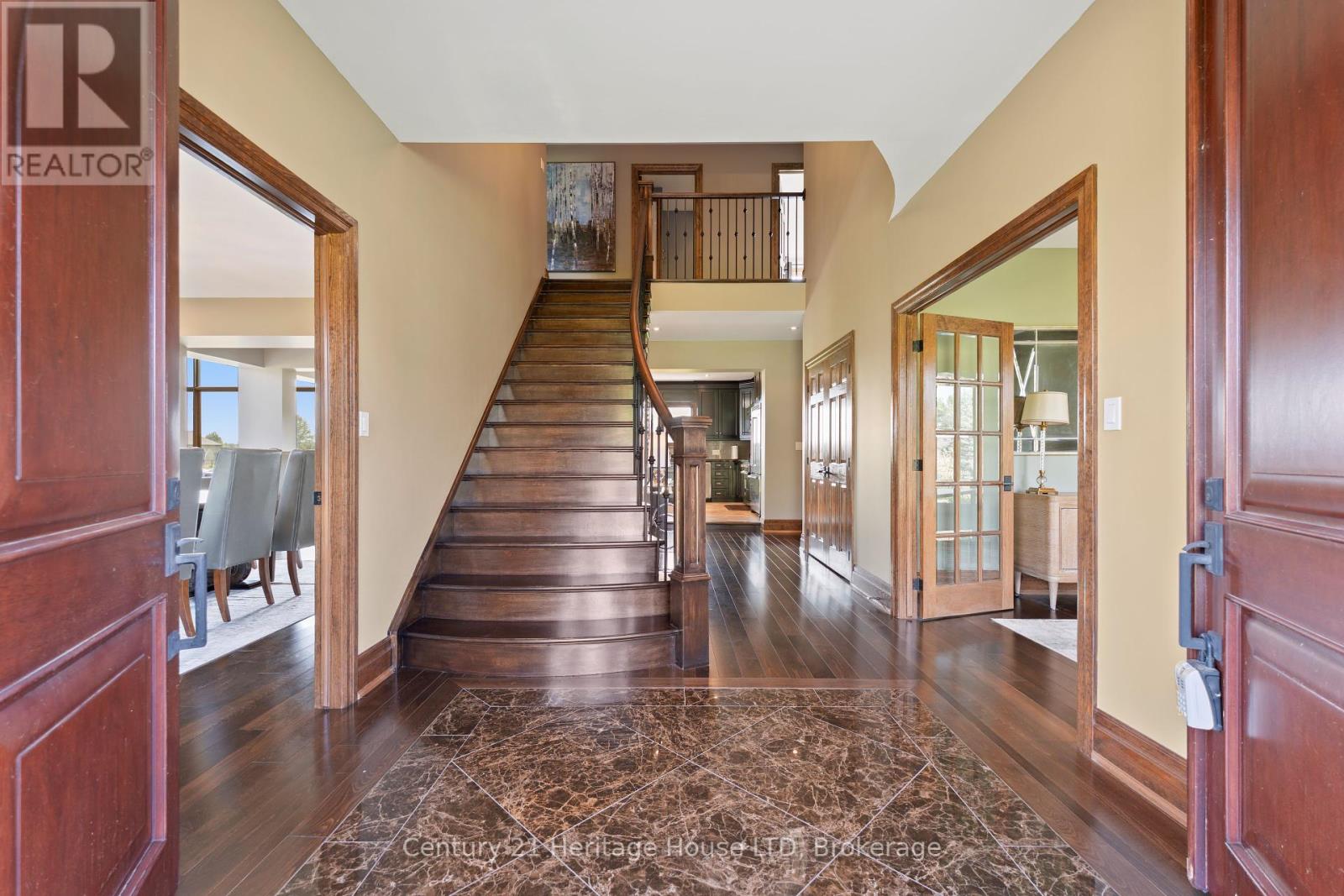12679 Niagara Parkway, Niagara Falls, Ontario  L2E 6S6 - Photo 6 - X12219049