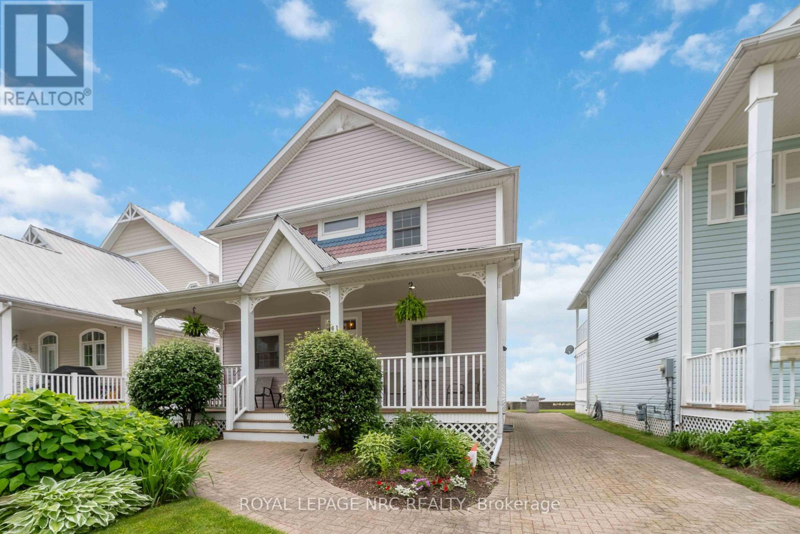 Property at 41 PROMENADE WAY image 2