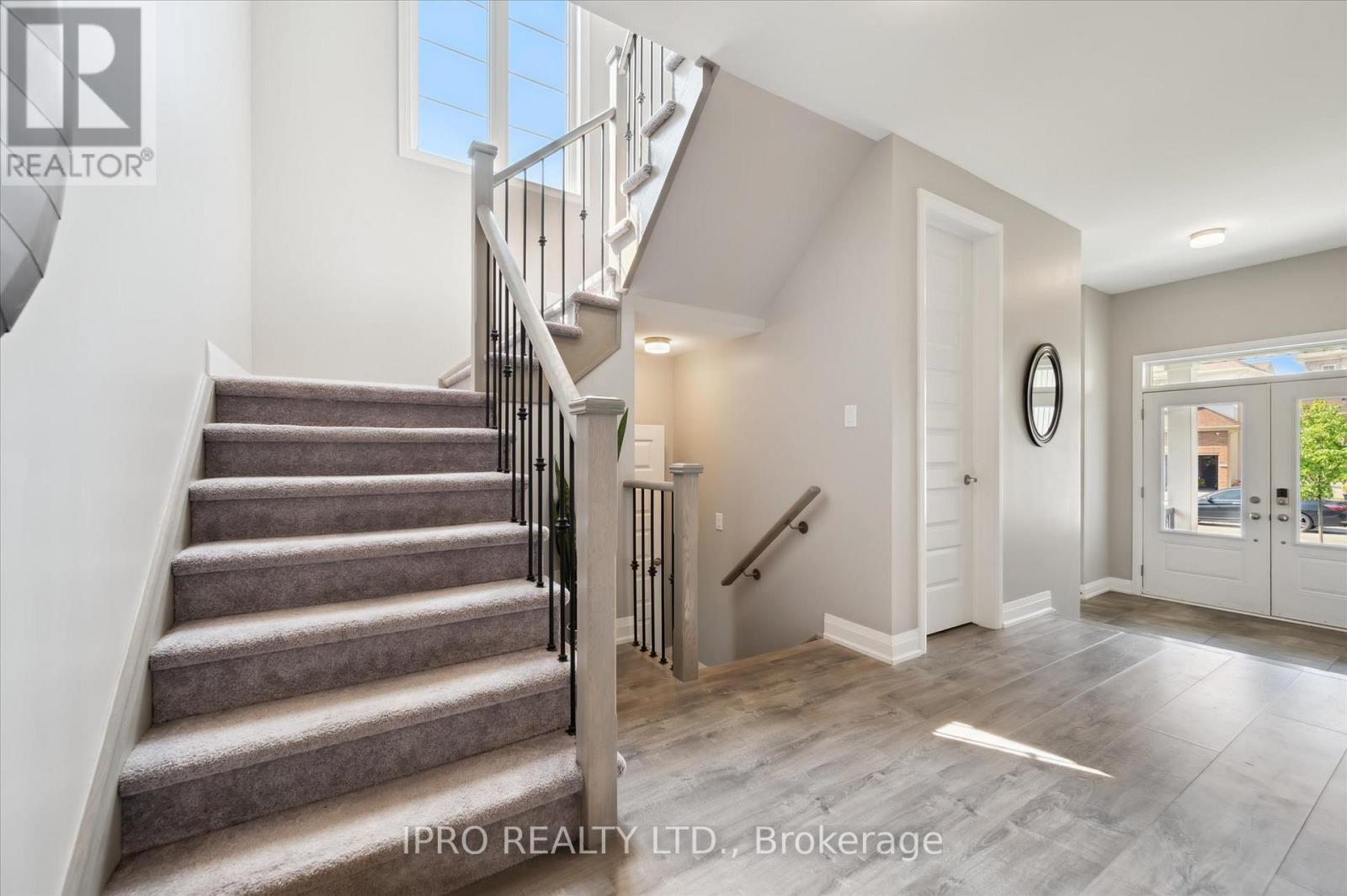 141 Mcfarlane Crescent, Centre Wellington (Fergus), Ontario  N1M 0G5 - Photo 19 - X12218643