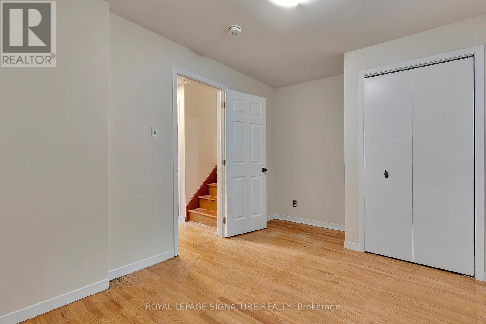 186 Cedarbrae Avenue, Waterloo, Ontario  N2L 4S5 - Photo 24 - X12218802
