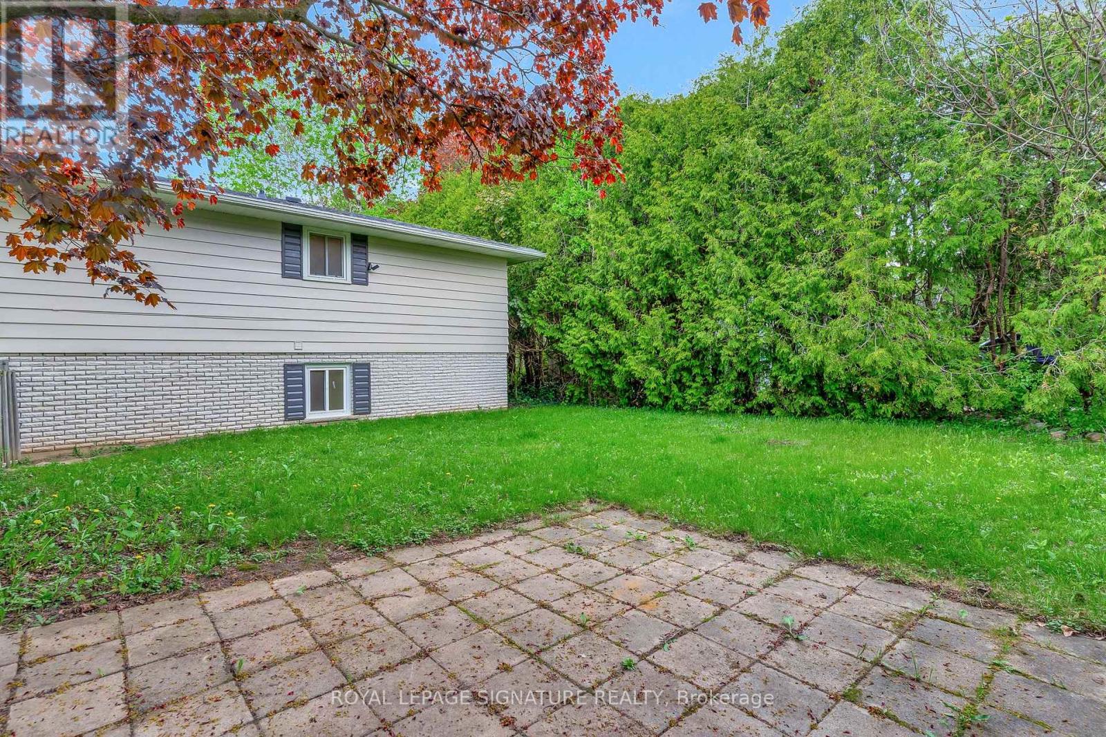 186 Cedarbrae Avenue, Waterloo, Ontario  N2L 4S5 - Photo 33 - X12218802