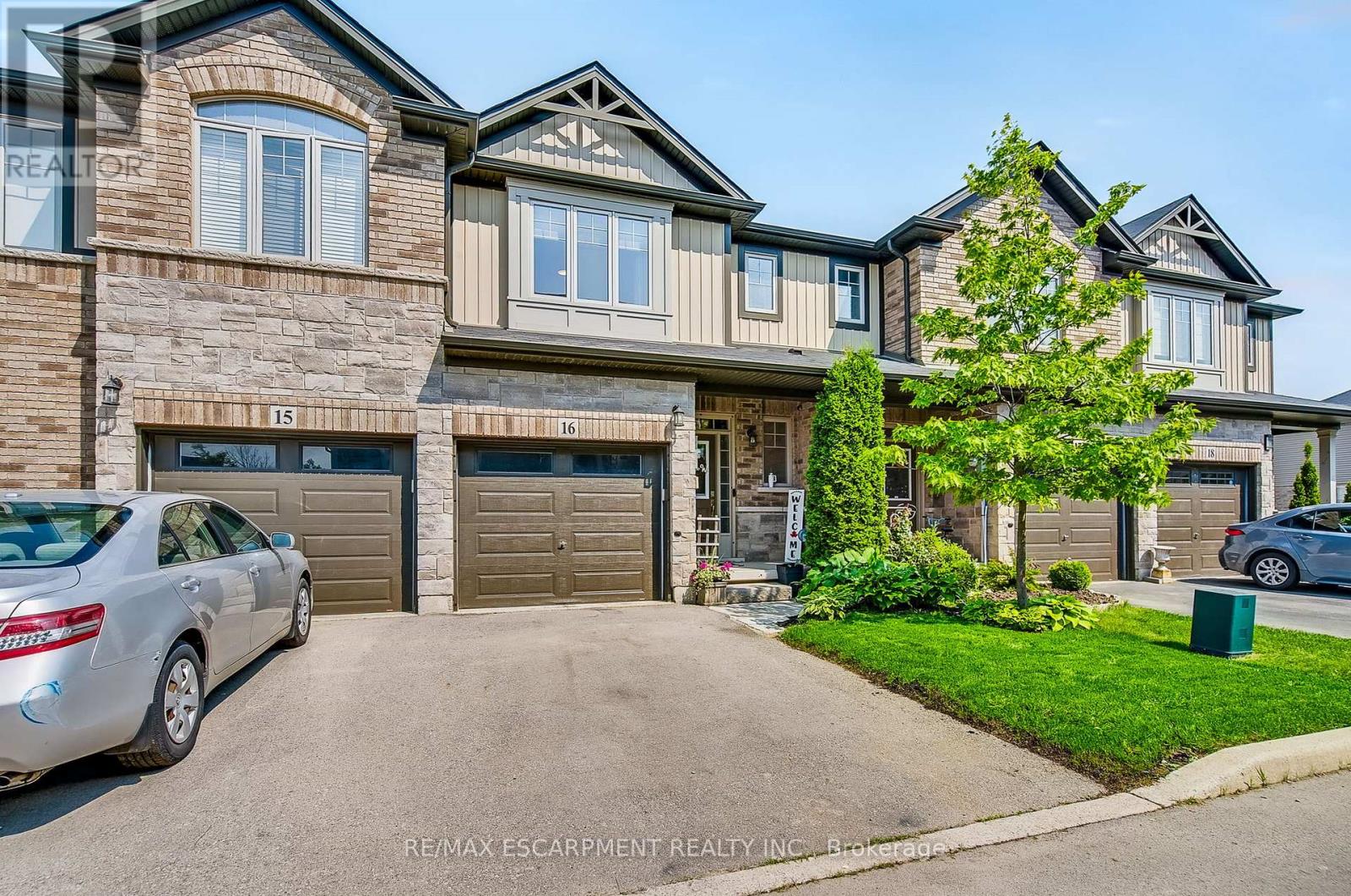 16 - 247 FESTIVAL WAY, Hamilton, Ontario
