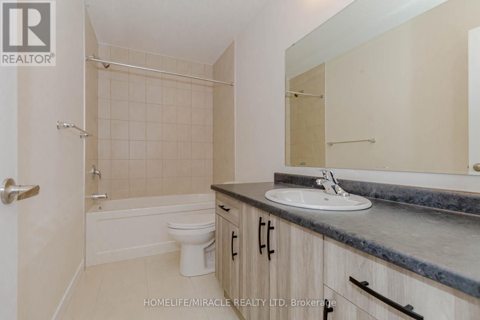40 Moon Crescent, Cambridge, Ontario  N1S 0C4 - Photo 42 - X12218875