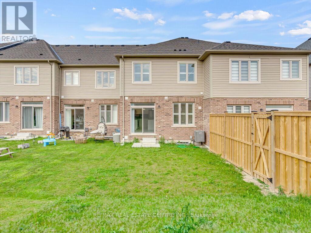 30 Grassbourne Avenue, Kitchener, Ontario  N2R 0R1 - Photo 37 - X12218905