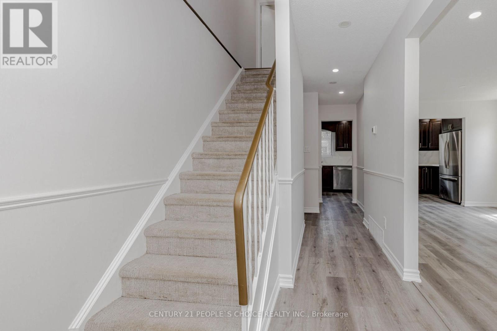81 Bechtel Drive, Kitchener, Ontario  N2P 1S7 - Photo 5 - X12219051