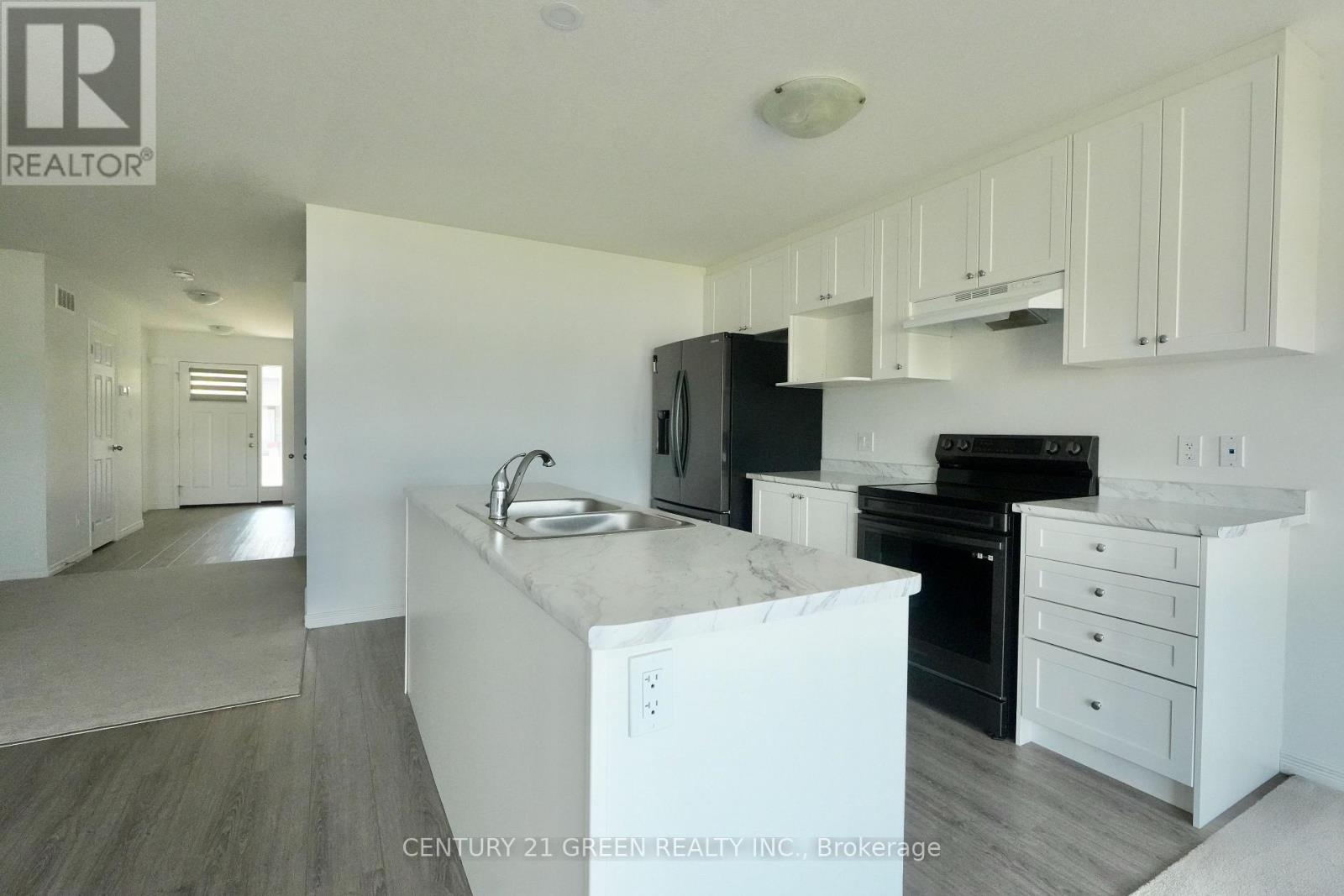 18 West Mill Street, North Dumfries, Ontario  N0B 1E0 - Photo 12 - X12219077