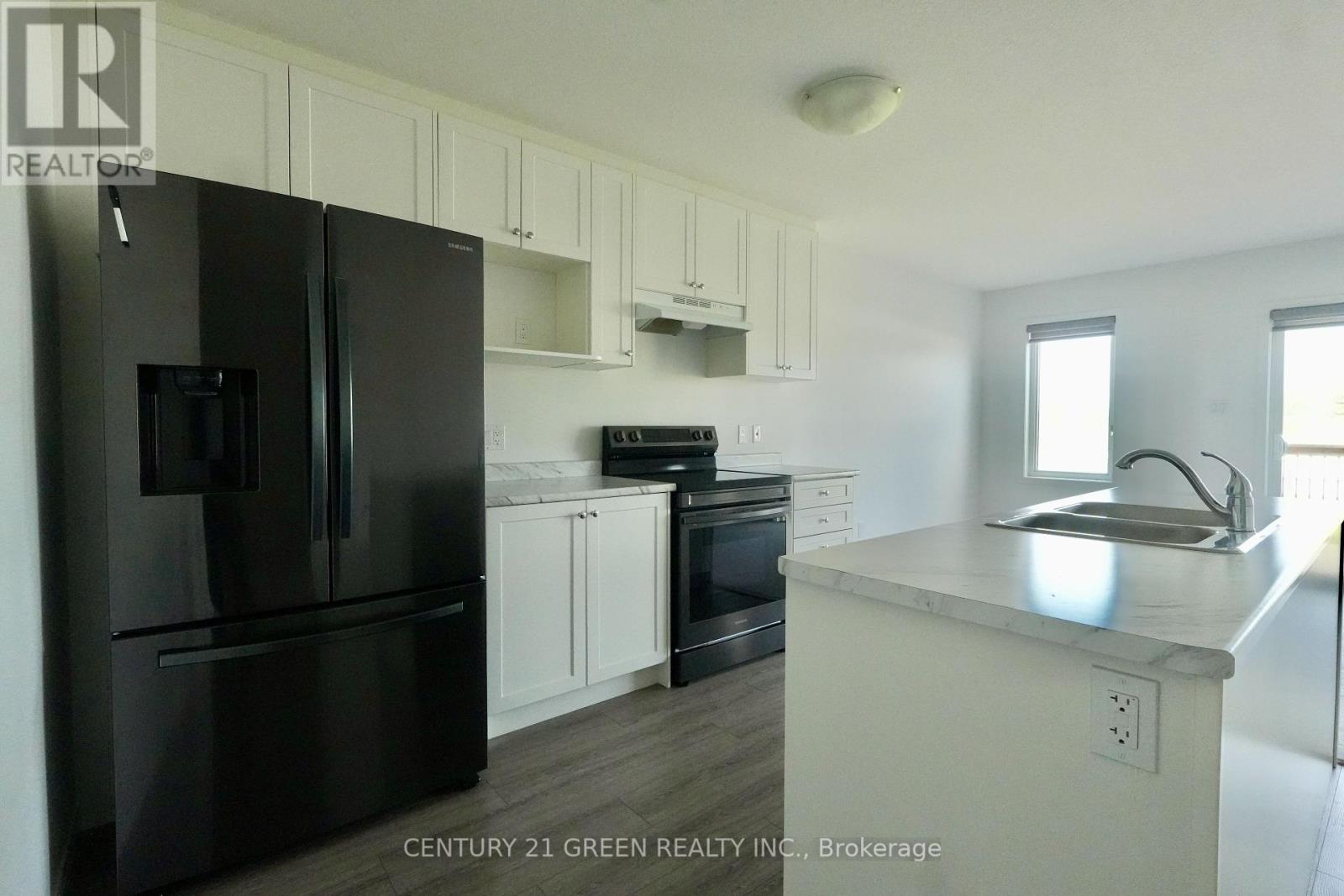 18 West Mill Street, North Dumfries, Ontario  N0B 1E0 - Photo 16 - X12219077