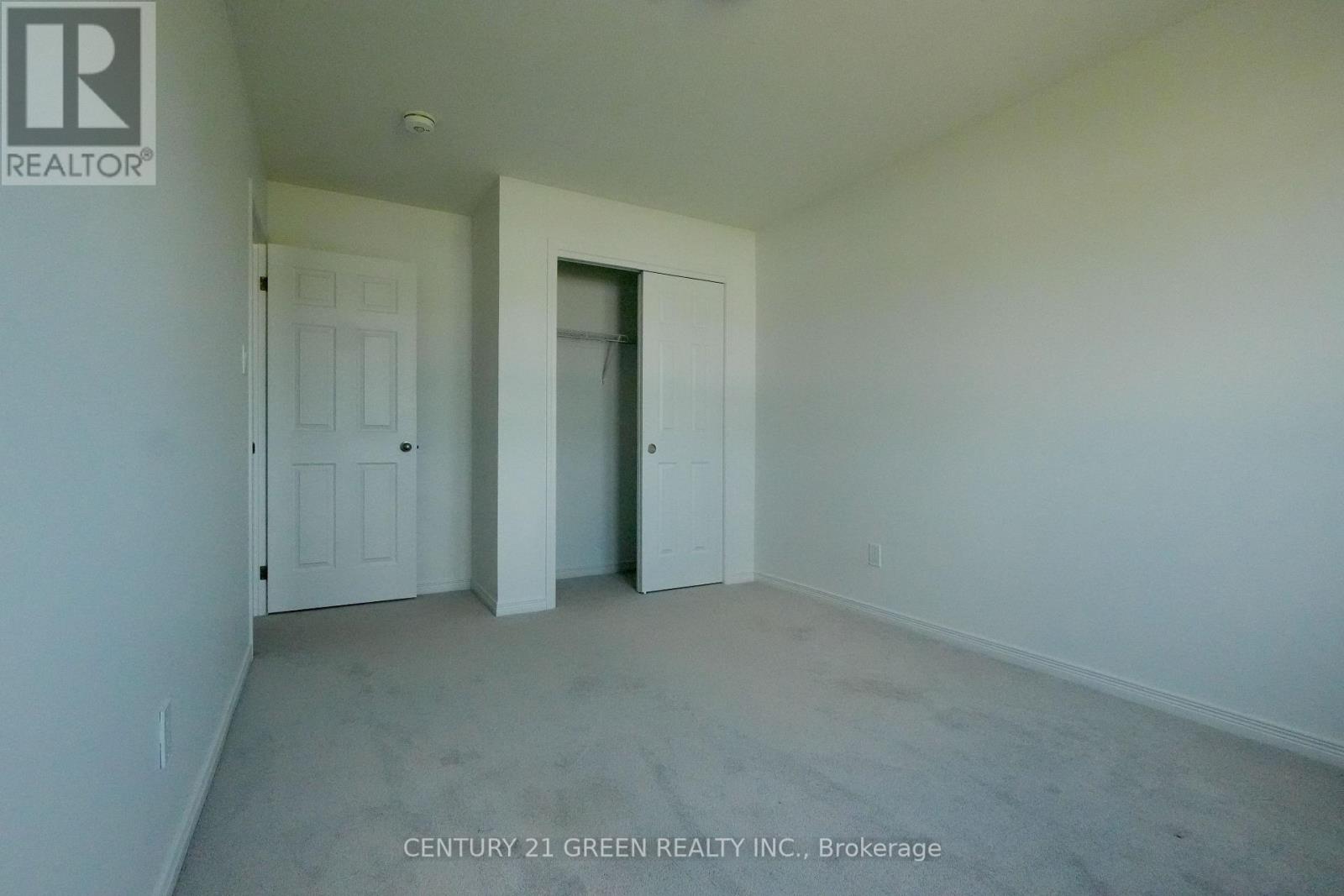 18 West Mill Street, North Dumfries, Ontario  N0B 1E0 - Photo 37 - X12219077