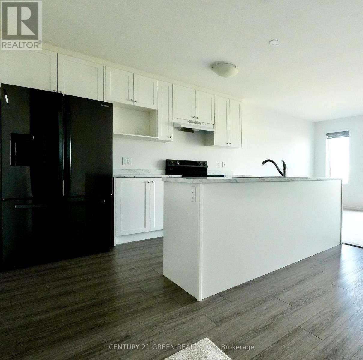 18 West Mill Street, North Dumfries, Ontario  N0B 1E0 - Photo 8 - X12219077