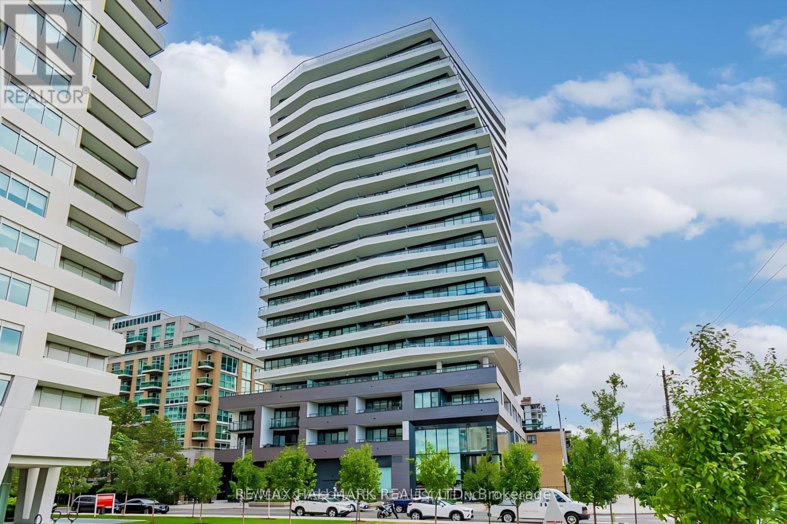 707 - 11 LILLIAN STREET, Toronto, Ontario