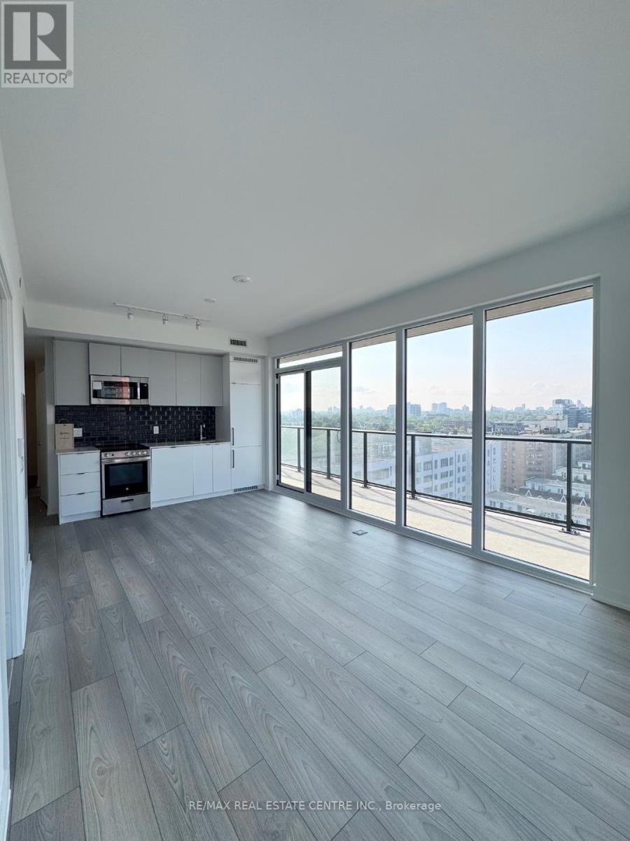 907 - 285 Dufferin Street, Toronto, Ontario  M6K 1Z7 - Photo 10 - W12210401