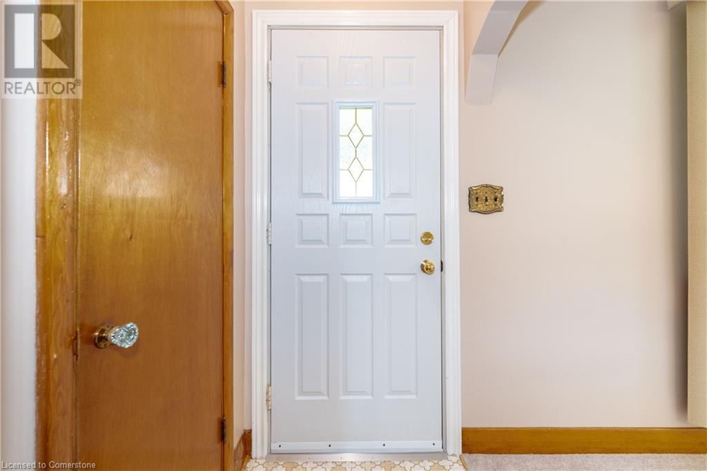 84 Blanmora Drive, Hamilton, Ontario  L8G 2A8 - Photo 3 - 40741096