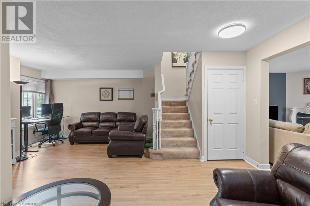 320 Hamilton Drive Unit# 10, Ancaster, Ontario  L9G 4W6 - Photo 12 - 40741084