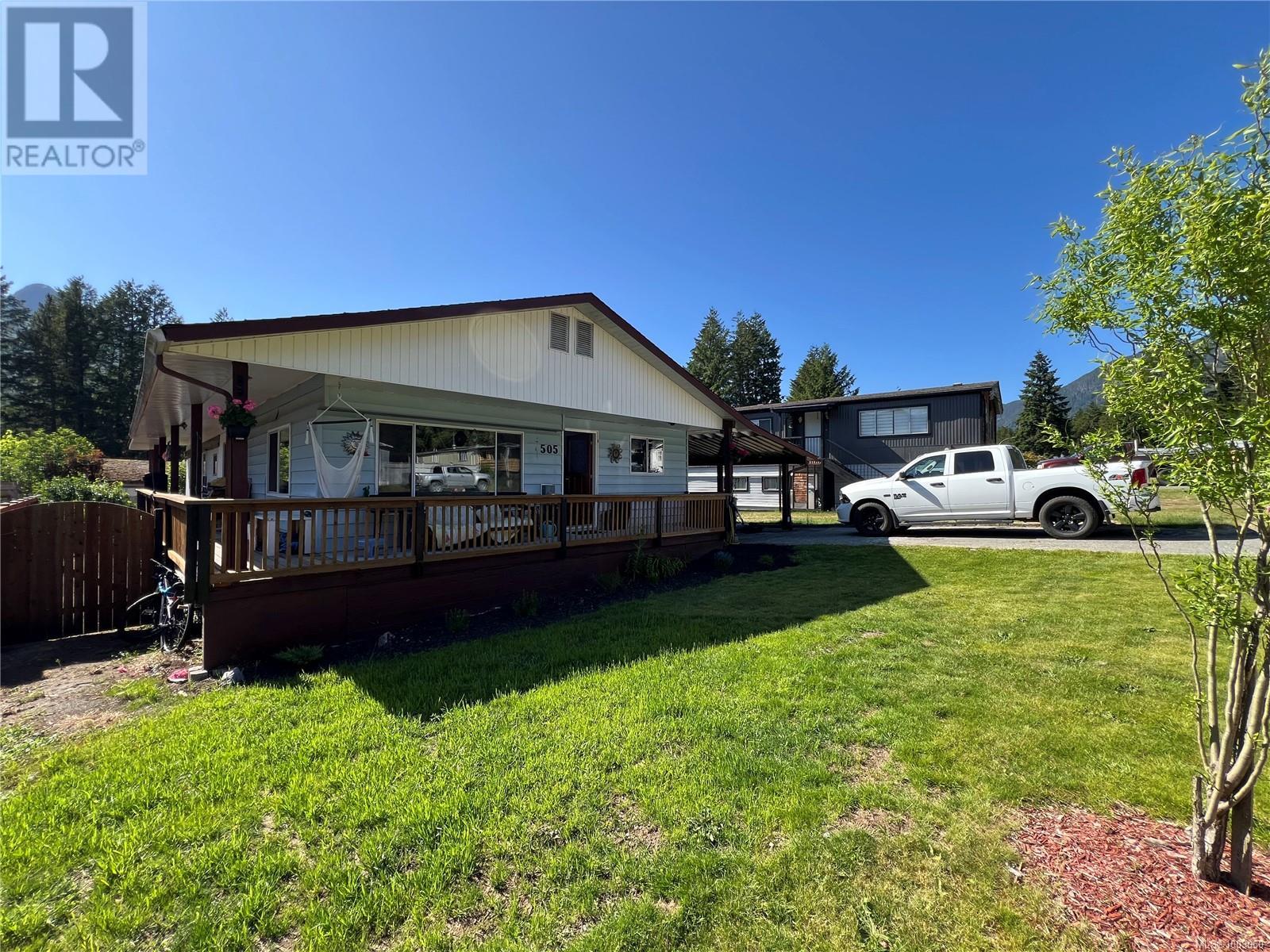 505 Conuma Dr, Gold River, British Columbia  V0P 1G0 - Photo 35 - 1003060