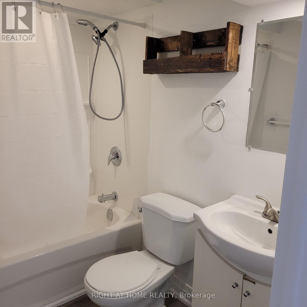 202 Cadillac Avenue S, Oshawa (Central), Ontario  L1H 5Z7 - Photo 12 - E12219112