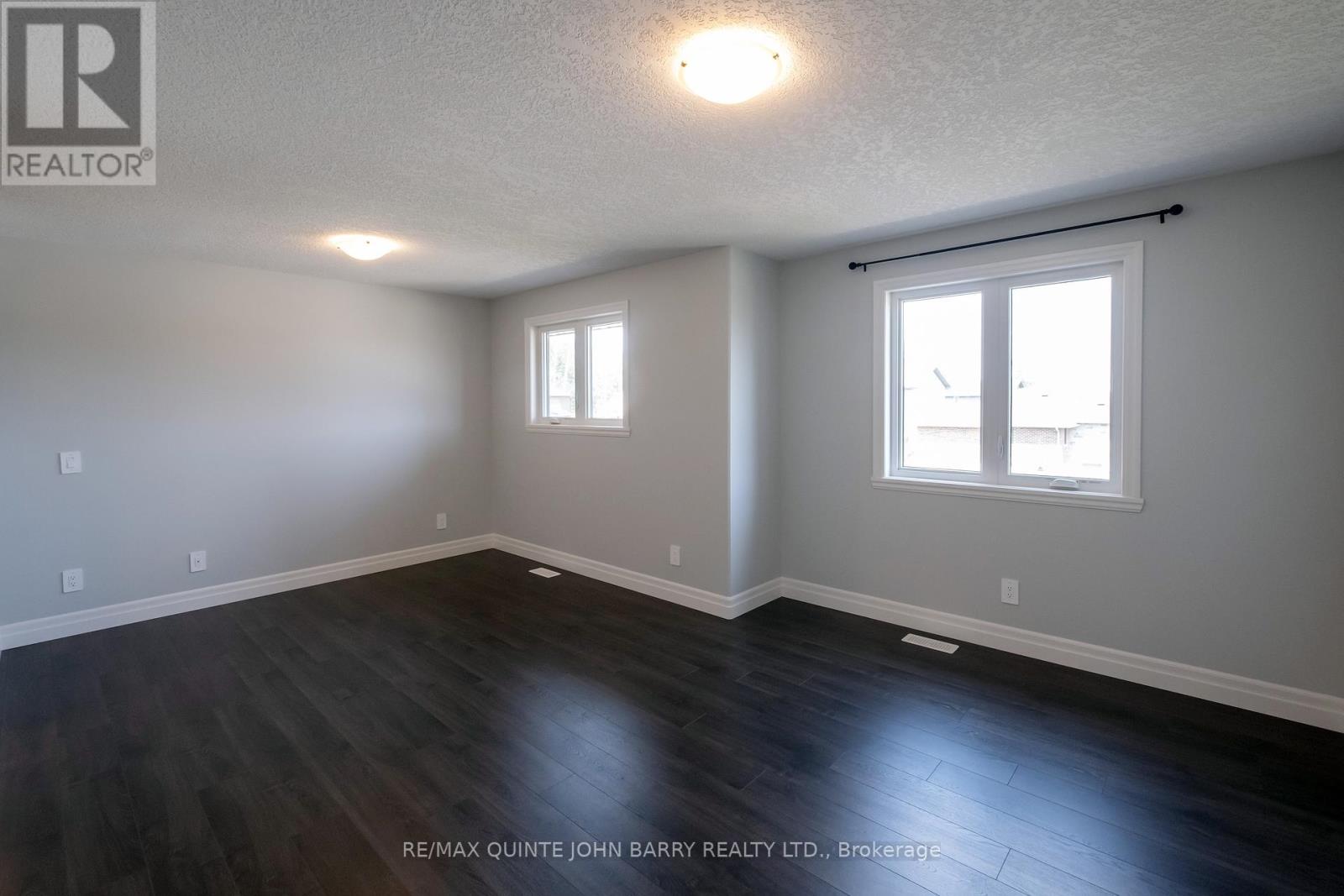 49 Lanark Drive, Belleville (Belleville Ward), Ontario  K8N 0G8 - Photo 19 - X12219094