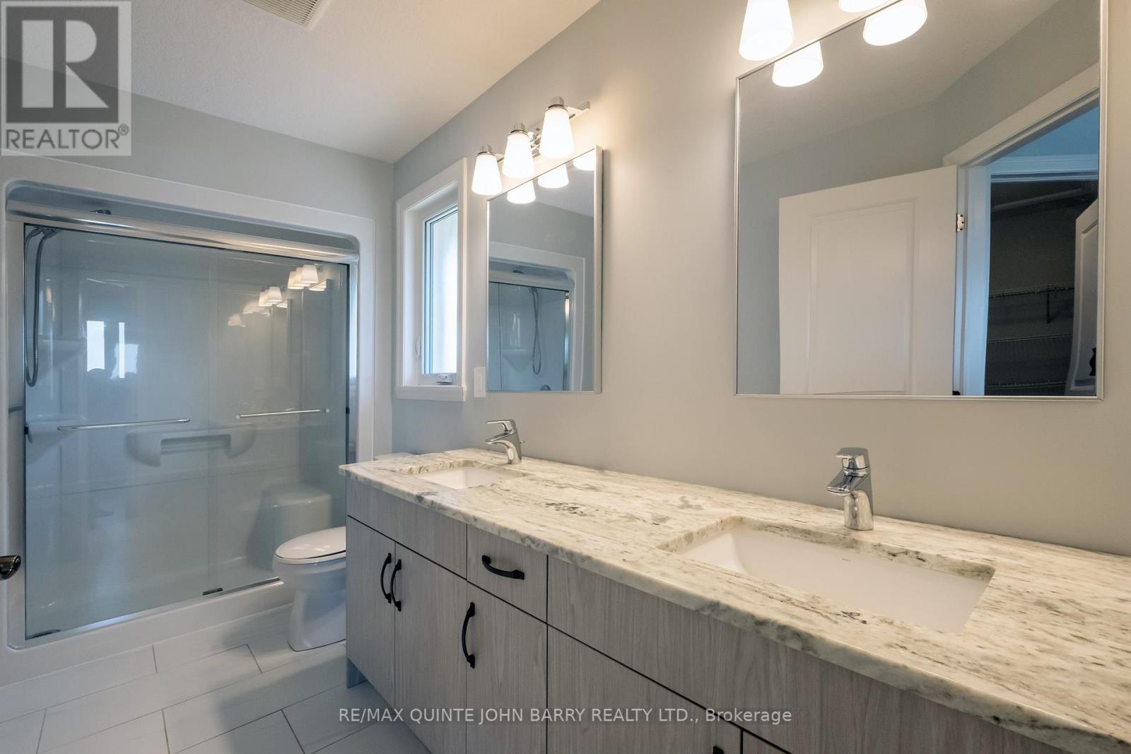 49 Lanark Drive, Belleville (Belleville Ward), Ontario  K8N 0G8 - Photo 22 - X12219094