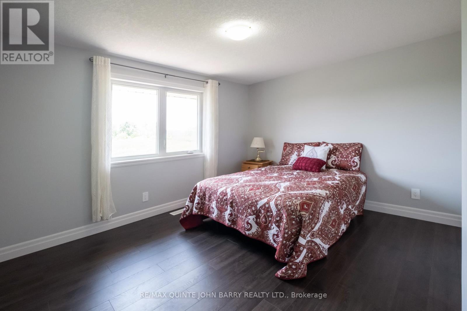 49 Lanark Drive, Belleville (Belleville Ward), Ontario  K8N 0G8 - Photo 23 - X12219094