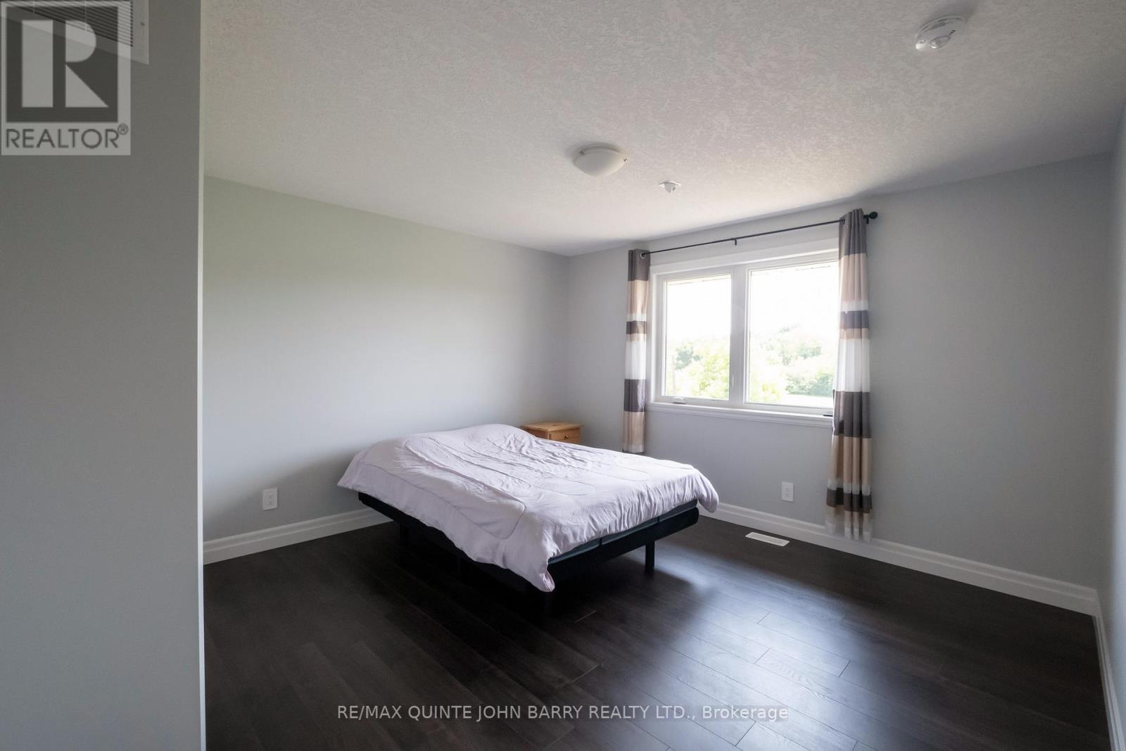 49 Lanark Drive, Belleville (Belleville Ward), Ontario  K8N 0G8 - Photo 24 - X12219094