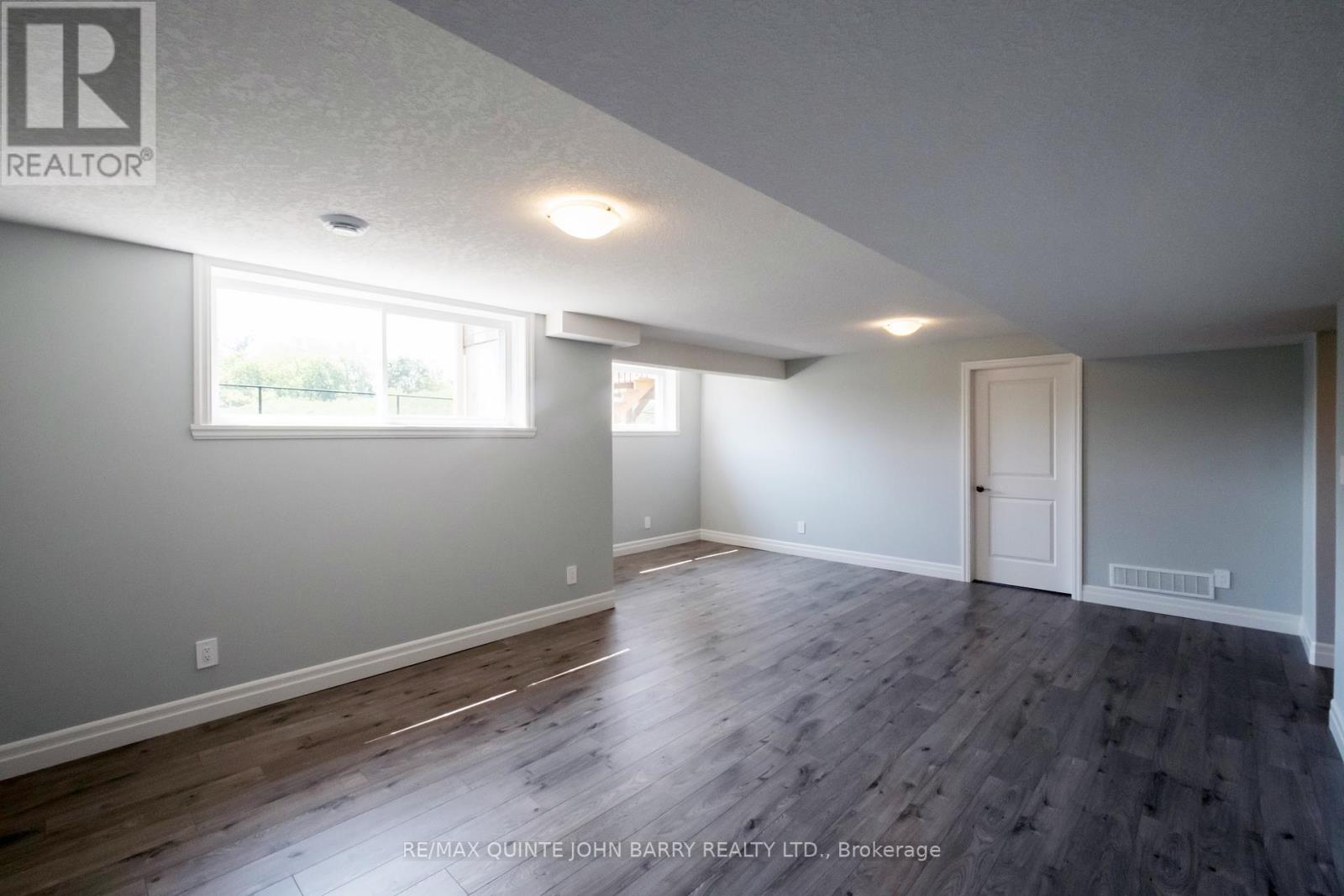49 Lanark Drive, Belleville (Belleville Ward), Ontario  K8N 0G8 - Photo 27 - X12219094