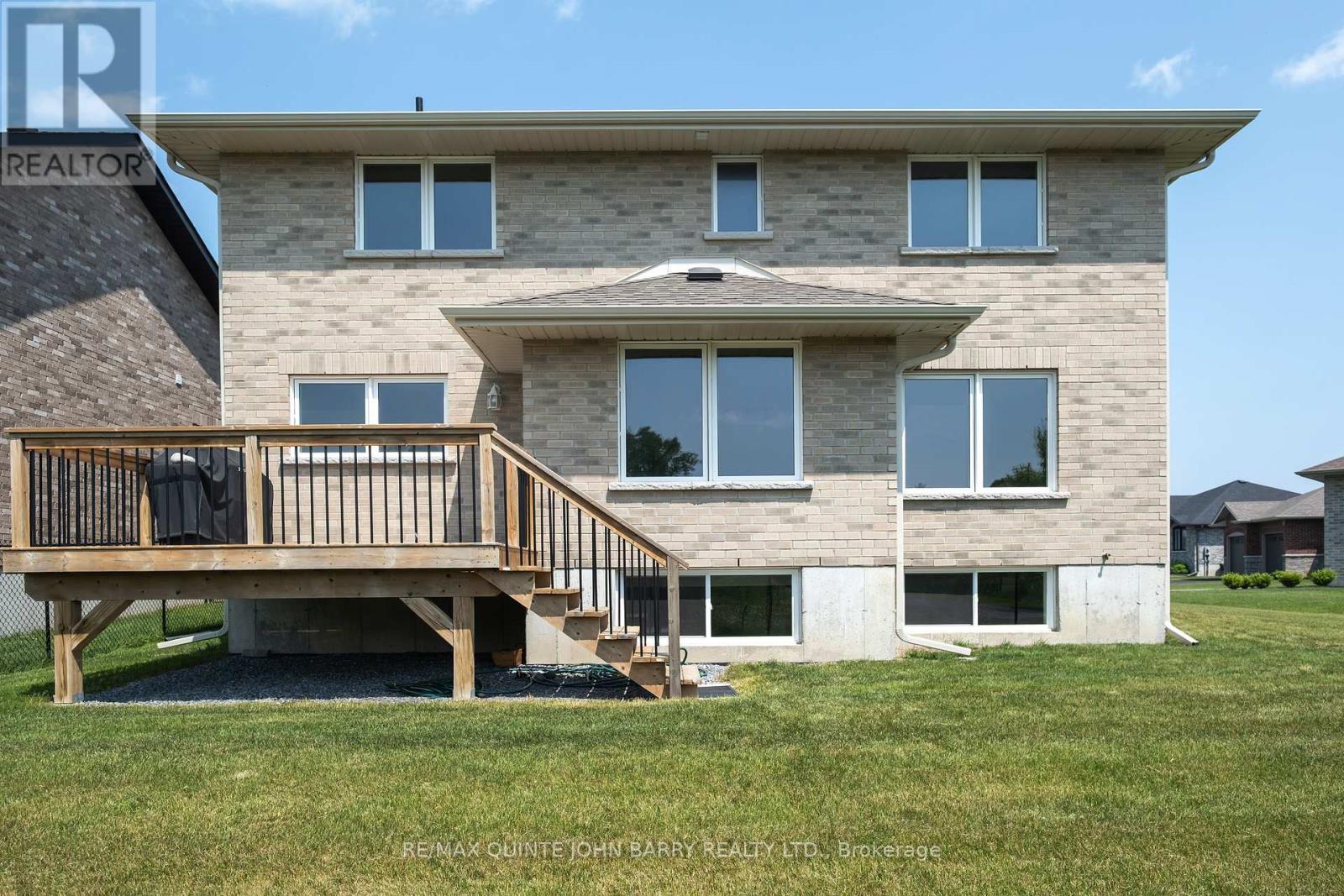 49 Lanark Drive, Belleville (Belleville Ward), Ontario  K8N 0G8 - Photo 33 - X12219094