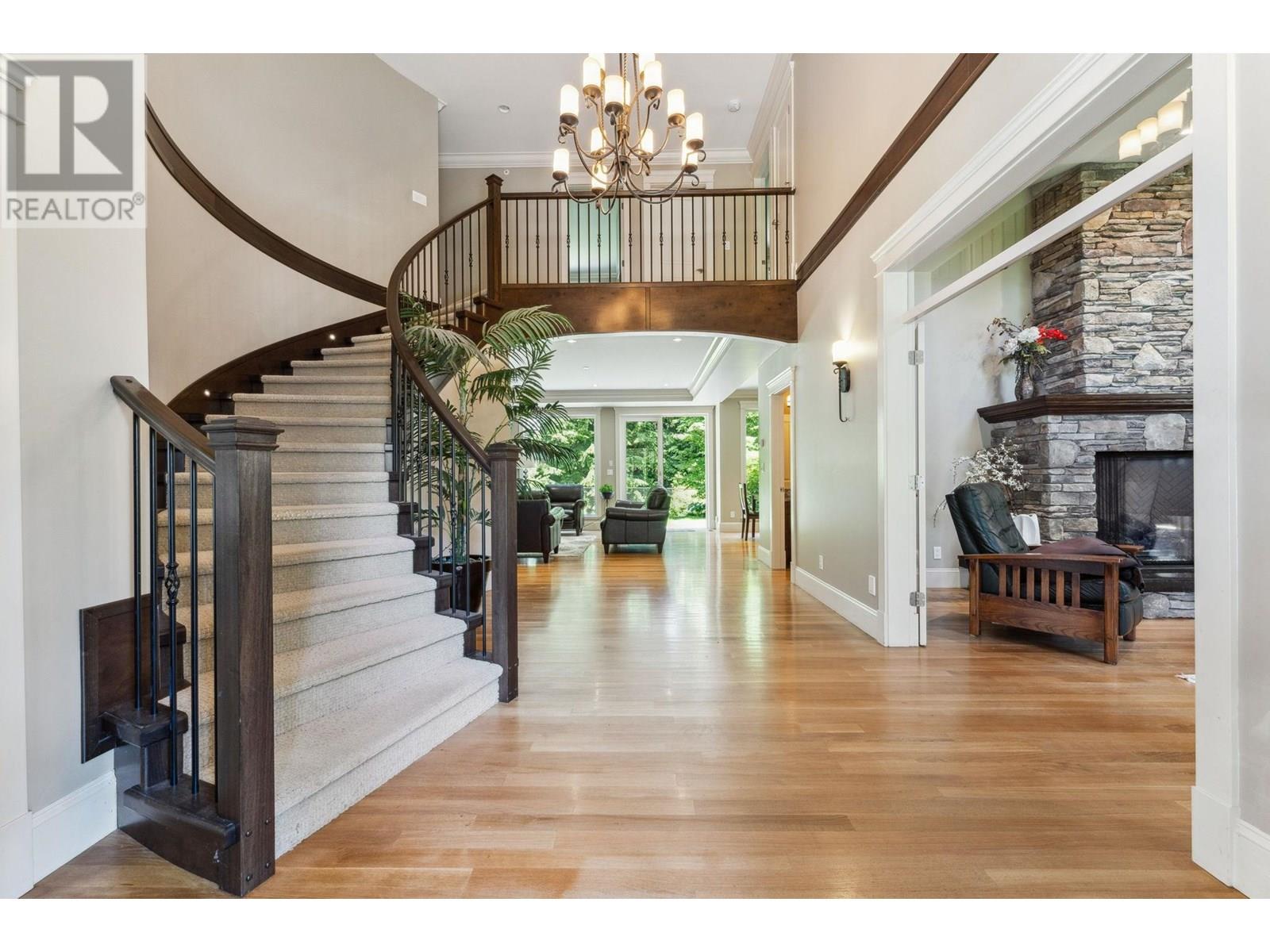 352 St. James Crescent, West Vancouver, British Columbia  V7S 1J8 - Photo 4 - R3014430