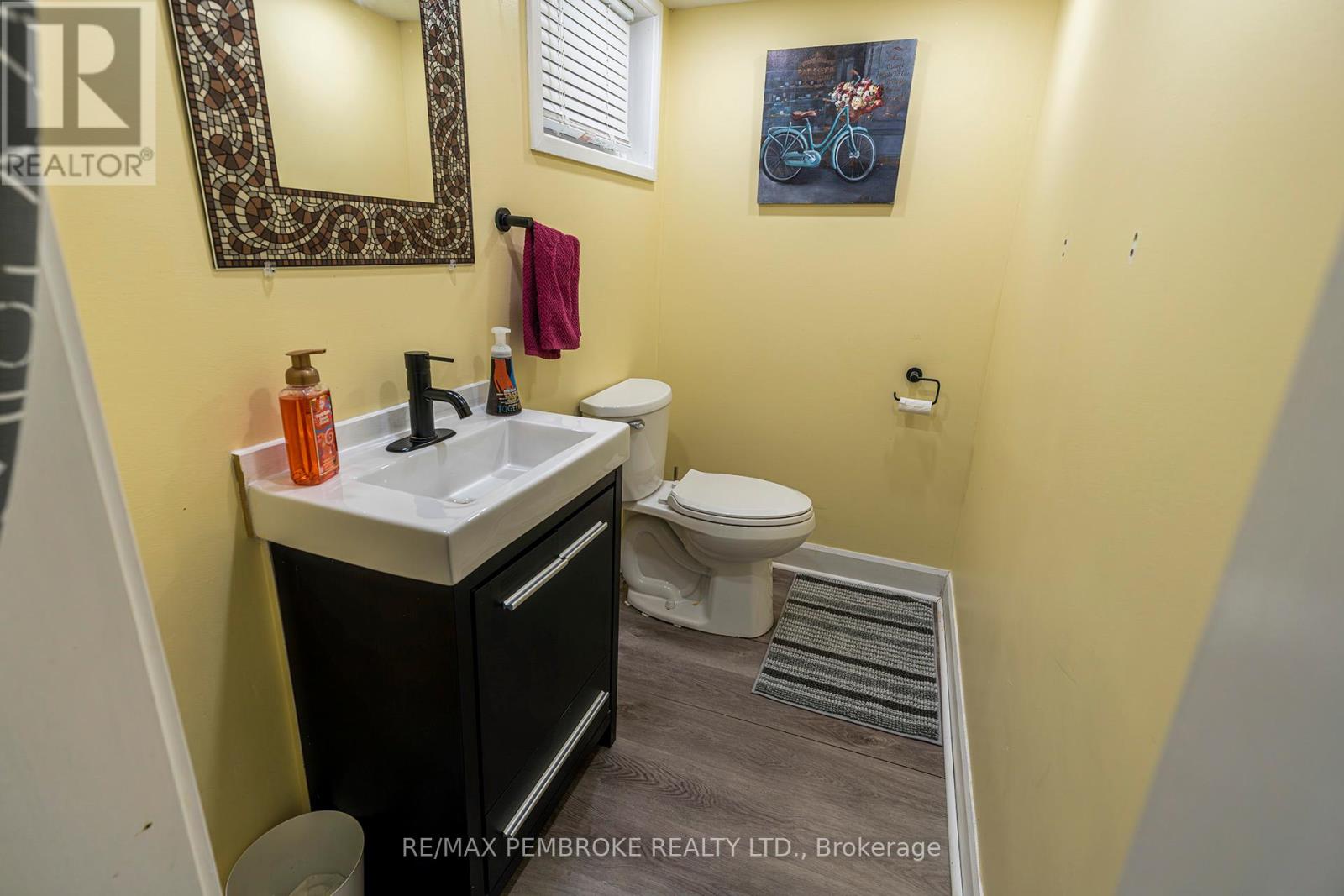 181 Morris Street, Pembroke, Ontario  K8A 2L1 - Photo 10 - X12219132