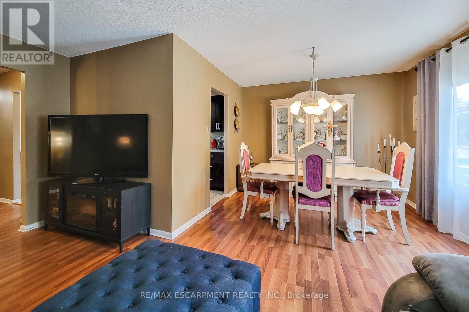 187 Wendover Drive, Hamilton, Ontario  L9C 5X6 - Photo 22 - X12217860