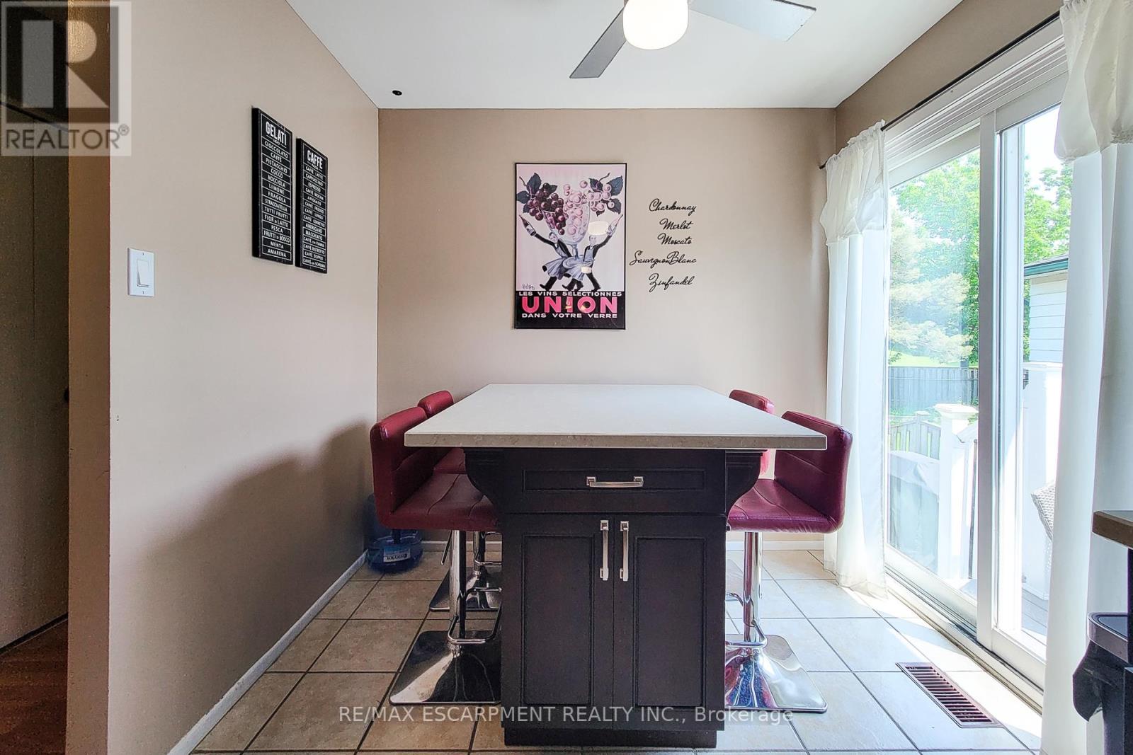 187 Wendover Drive, Hamilton, Ontario  L9C 5X6 - Photo 17 - X12217860