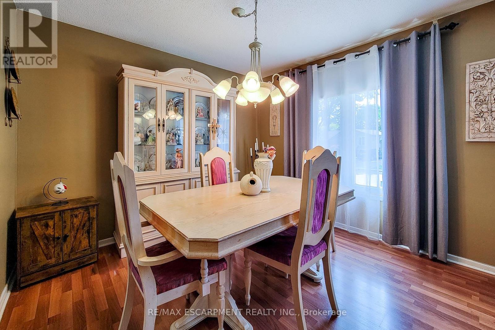 187 Wendover Drive, Hamilton, Ontario  L9C 5X6 - Photo 23 - X12217860