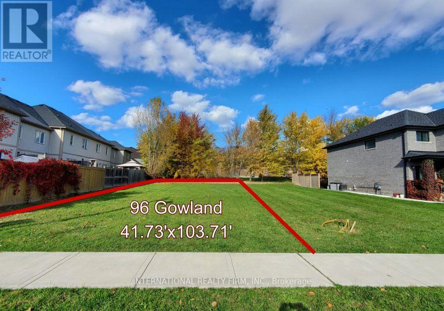 96 GOWLAND DRIVE, Hamilton, Ontario