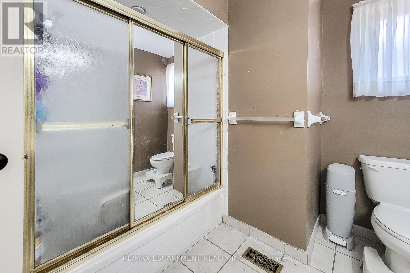187 Wendover Drive, Hamilton, Ontario  L9C 5X6 - Photo 31 - X12217860