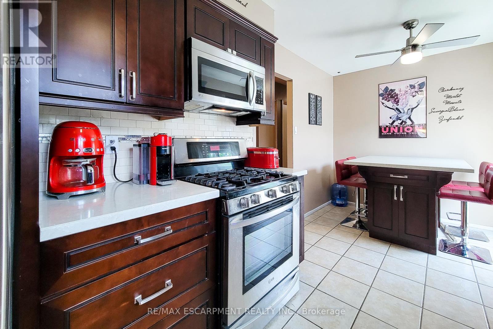 187 Wendover Drive, Hamilton, Ontario  L9C 5X6 - Photo 15 - X12217860