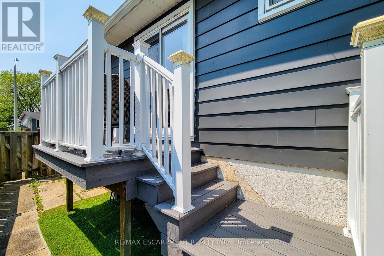187 Wendover Drive, Hamilton, Ontario  L9C 5X6 - Photo 33 - X12217860