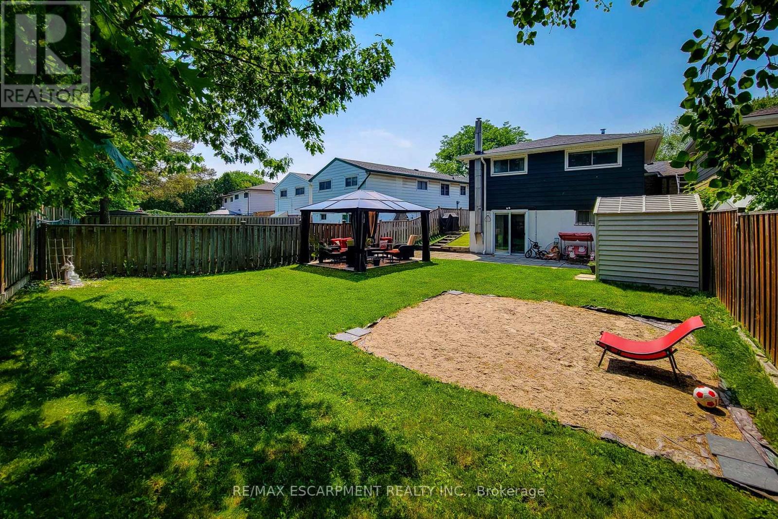 187 Wendover Drive, Hamilton, Ontario  L9C 5X6 - Photo 47 - X12217860