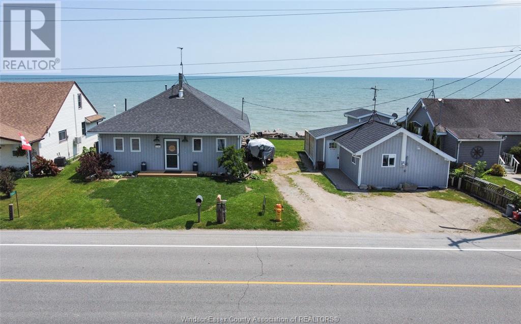 MLS# 25014783: 1341 HERITAGE, Kingsville, Canada