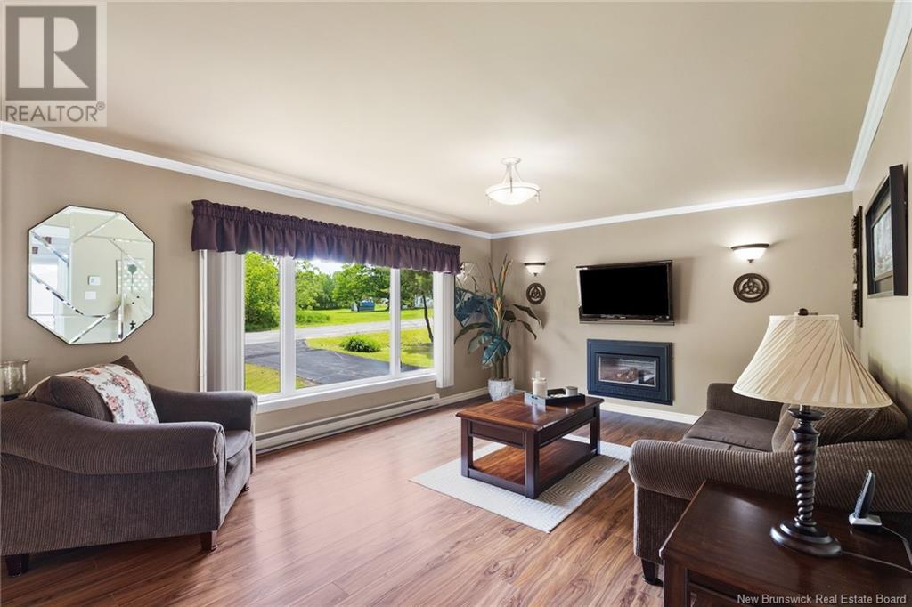 Property at 4 WILLIAM Street image 4