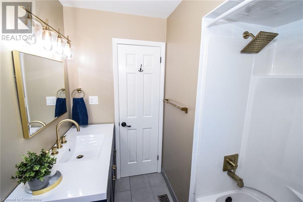4 Belair Drive, St. Catharines, Ontario  L2N 6W5 - Photo 22 - 40740438