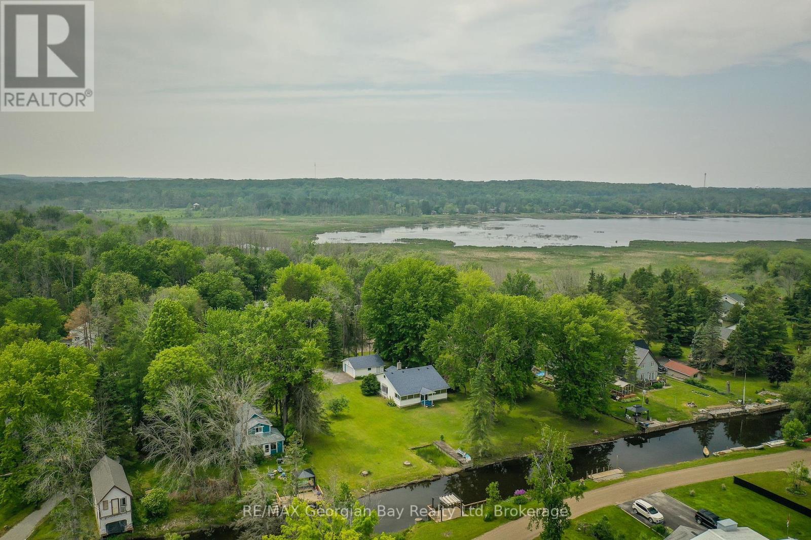 31 Hearthstone Drive, Tay, Ontario L0K 2C0 - Photo 45 - S12210519