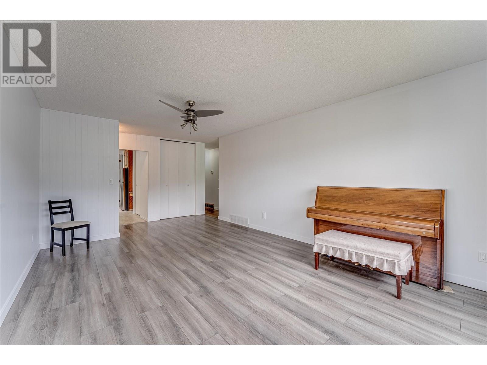 Property at 2304 18 Street image 1