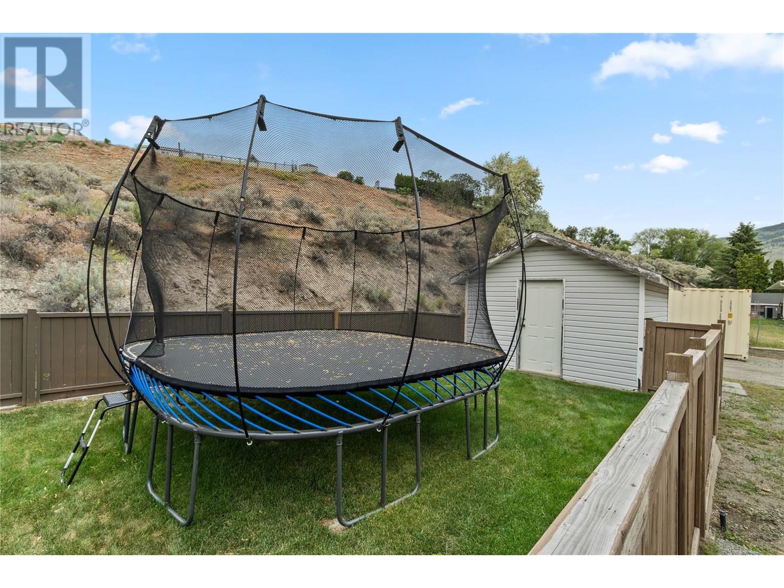 Property at 865 Alview Crescent image 3