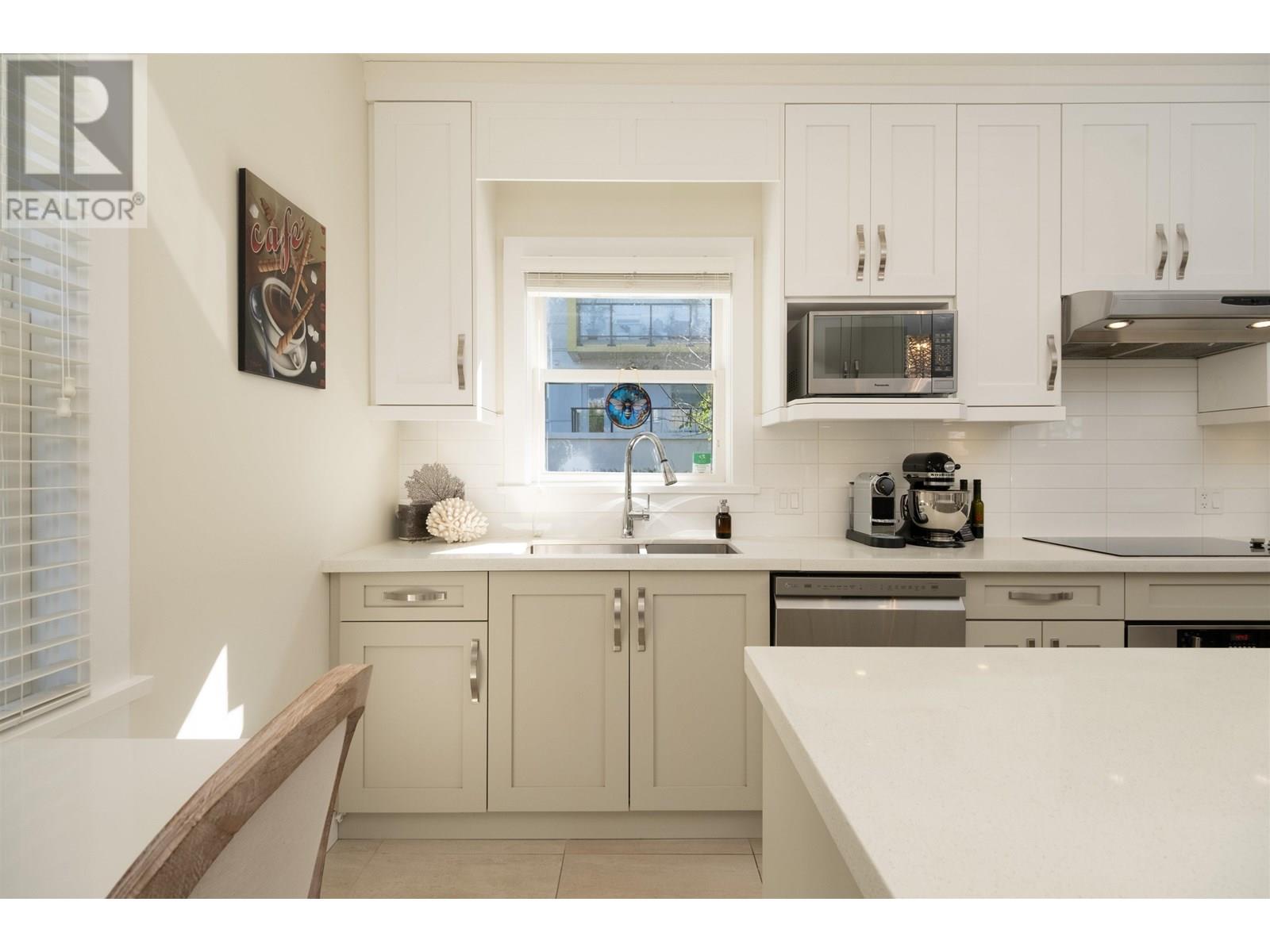 408 Eighth Street, New Westminster, British Columbia  V3M 0K1 - Photo 14 - R3015207