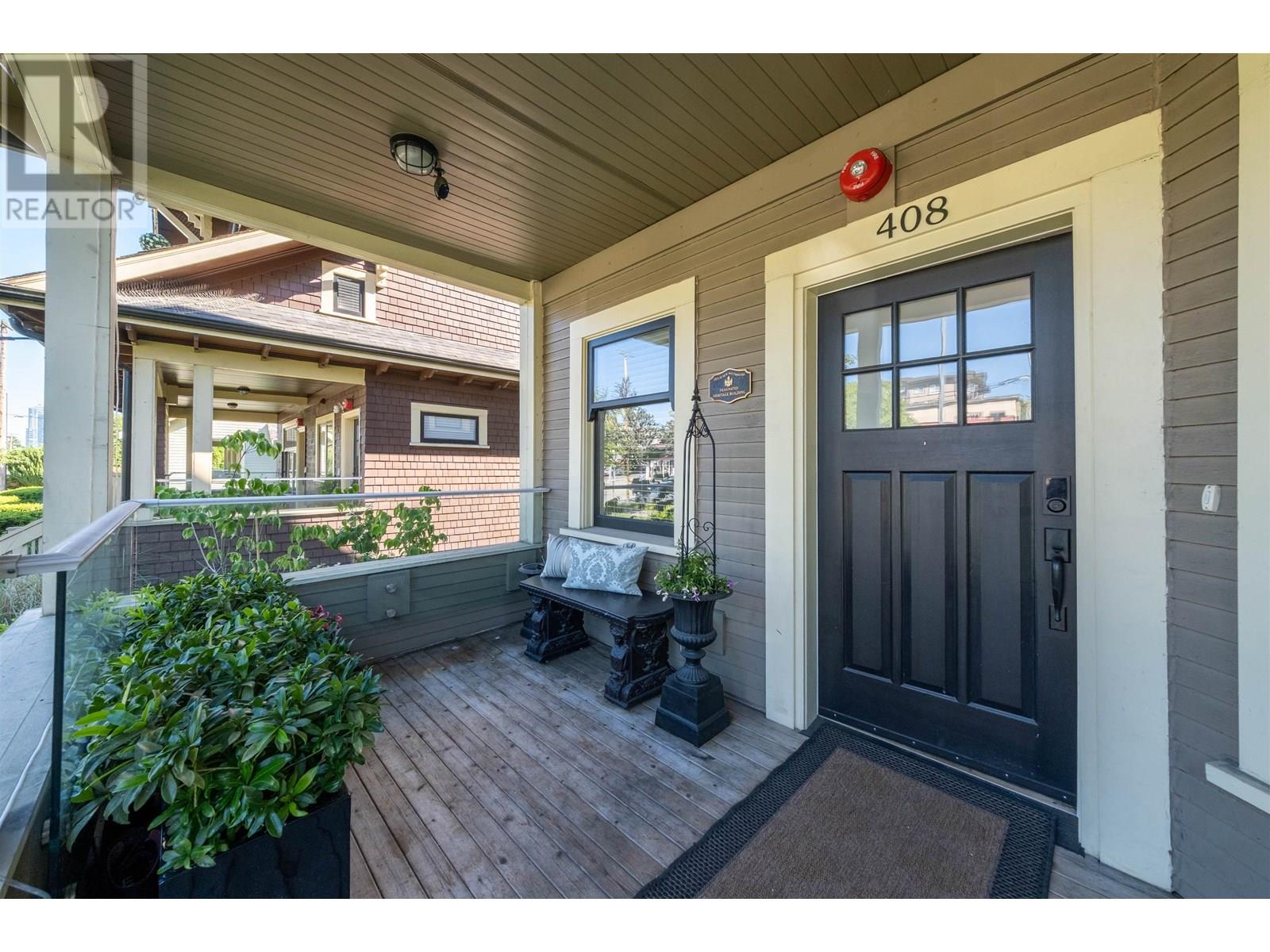 408 Eighth Street, New Westminster, British Columbia  V3M 0K1 - Photo 2 - R3015207