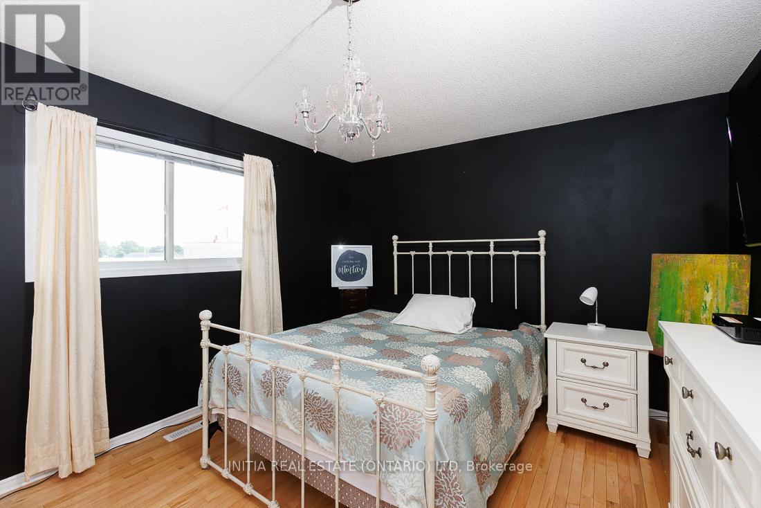 36 - 59 Pennybrook Crescent, London North (North B), Ontario  N5X 4C3 - Photo 13 - X12219213