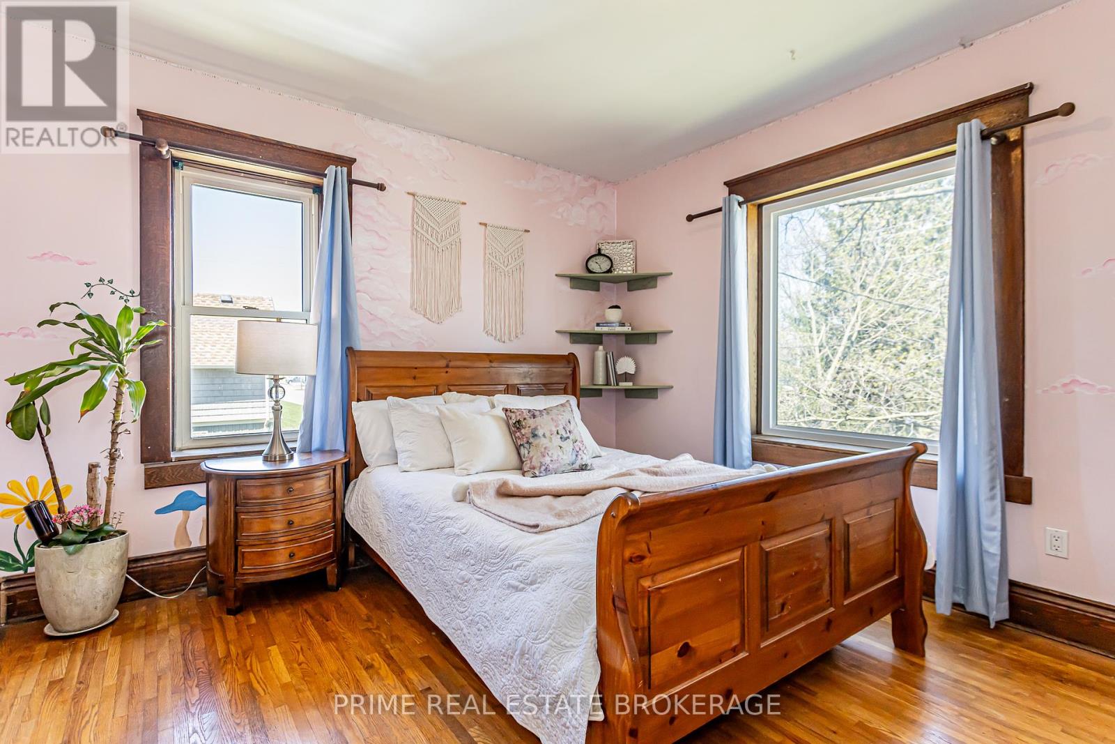 175 Broadway Street, North Middlesex (Parkhill), Ontario  N0M 2K0 - Photo 25 - X12219310